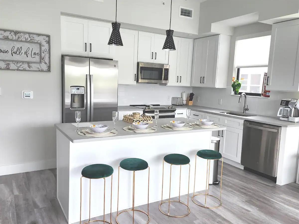 Lux Place And Cozy 3Beds 2Rooms Enjoy Life In Wpb Gym, Ev Station Nearby The Downtown And Beaches West Palm Beach Exterior foto